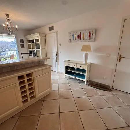 Centre Village, Vue Dégagée - Fr-1-726-73 Appartement