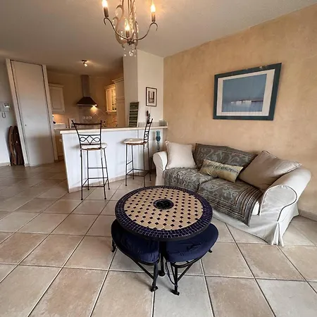 Centre Village, Vue Dégagée - Fr-1-726-73 Appartement