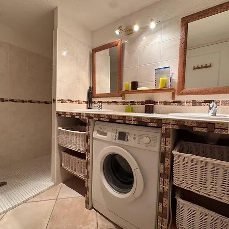 Appartement Centre Village, Vue Dégagée - Fr-1-726-73 *